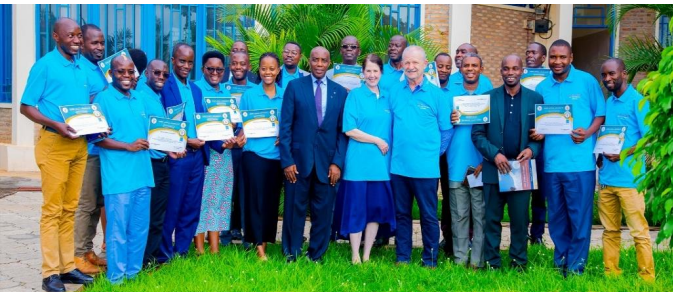 Atelier de
                    formation sur
                    l orientation des
                    rêves
                    professionnels
                    à l’Université
                    Espoir d’Afrique